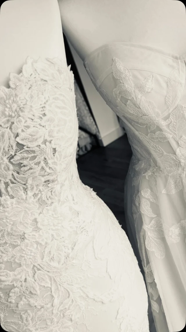 F R E S H 
F L O R A L S 

@wilderlybride 
@enzoani