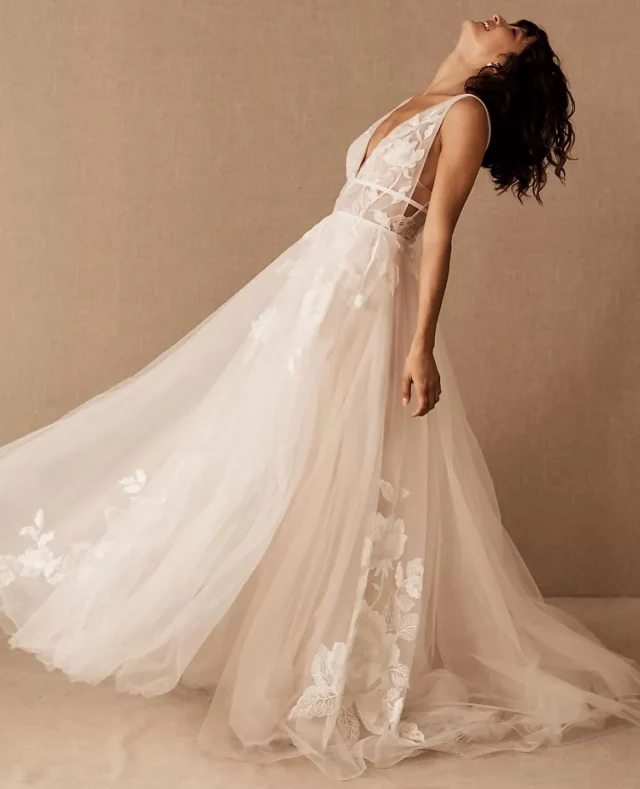 G A L A T E A 

So in love with this floral dream, available in ivory, moscato and our favourite dramatic titanium. 

Oversized floral appliques accent this gown's fitted bodice and float down the frothy A-line skirt, which extends into a slight train. A deep v-neckline, open back, and side cutouts reveal a bit of skin while two straps accentuate the waist.

Galatea by Willowby Watters @willowbywatters  @watters 

#watters #willowbywatters #floralwedding
#bohobride #romanticweddingdress warwickshireweddings midlandswedding